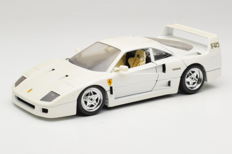 Ferrari F40 Blanc Bburago 1:18 3332-W4 Métal Moulé