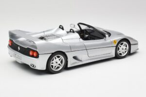 Ferrari F50 Cabriolet Argent Bburago 1:18 3372 Métal Moulé — image 3 sur 8