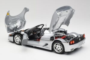Ferrari F50 Cabriolet Argent Bburago 1:18 3372 Métal Moulé — image 5 sur 8