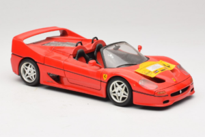 Ferrari F50 Cabriolet 50 Jahre Ferrari 24 Jahre Bburago FMC Rouge Bburago 1:18 3352-P1 Métal Moulé — image 6 sur 8