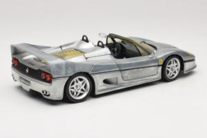 Ferrari F50 Cabriolet Chrome Silver Édition Limitée Hot Wheels 1:18 25741 Métal Moulé — image 3 sur 8