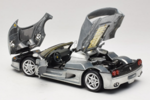 Ferrari F50 Cabriolet Chrome Silver Édition Limitée Hot Wheels 1:18 25741 Métal Moulé — image 5 sur 8
