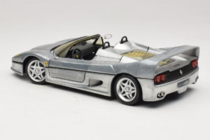 Ferrari F50 Cabriolet Chrome Silver Édition Limitée Hot Wheels 1:18 25741 Métal Moulé — image 7 sur 8