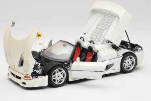 Ferrari F50 Cabriolet Blanc Bburago 1:18 3352-W1 Métal Moulé — image 2 sur 8