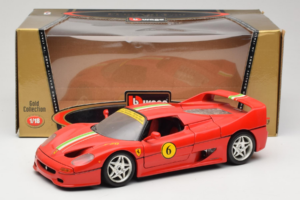 Ferrari F50 Coupé #6 Rouge avec Drapeau Italien Bburago 1:18 3382-P1 Métal Moulé — image 8 sur 8