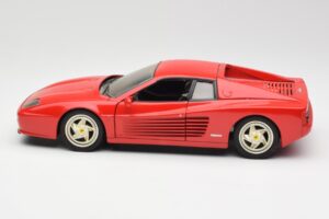 Ferrari F512 M Rouge Hot Wheels 1:18 29758 Métal Moulé — image 4 sur 8