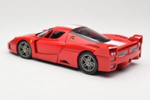 Ferrari FXX Rouge Hot Wheels 1:18 310801 Métal Moulé — image 7 sur 8