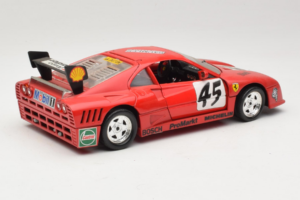 Ferrari 288 GTO Evoluzione #45 Rouge Revell 1:18 48820 Métal Moulé — image 3 sur 8