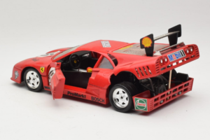 Ferrari 288 GTO Evoluzione #45 Rouge Revell 1:18 48820 Métal Moulé — image 5 sur 8