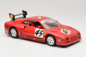 Ferrari 288 GTO Evoluzione #45 Rouge Revell 1:18 48820 Métal Moulé — image 6 sur 8
