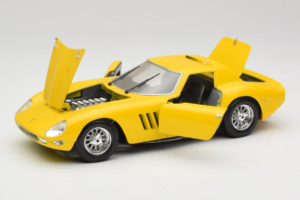 Ferrari 250 GTO Jaune Guiloy 1:18 67525 Métal Moulé — image 2 sur 8