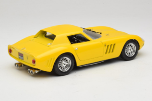 Ferrari 250 GTO Jaune Guiloy 1:18 67525 Métal Moulé — image 3 sur 8