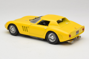 Ferrari 250 GTO Jaune Guiloy 1:18 67525 Métal Moulé — image 7 sur 8
