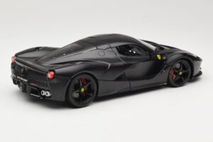 Ferrari LaFerrari F150 Matte Black Bburago 1:18 18-16901BK Métal Moulé — image 3 sur 8