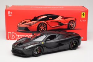 Ferrari LaFerrari F150 Matte Black Bburago 1:18 18-16901BK Métal Moulé — image 8 sur 8