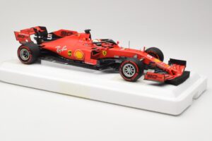 Ferrari SF90 #5 S. Vettel Italian GP Monza 2019 BBR 1:18 BBR191835 Résine — image 4 sur 6