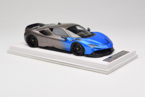 Ferrari SF90 Novitec Blue Grey Metallic IVY 1:18 REMC029 Résine — image 4 sur 7