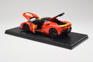 Ferrari SF90 Stradale #50 24 Hours of Le Mans 2024 Bburago 1:18 18-16035 Métal Moulé — image 5 sur 9