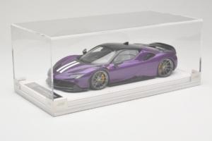 Ferrari SF90 Stradale Novitec Purple Metallic IVY 1:18 REMC021 Résine — image 6 sur 7