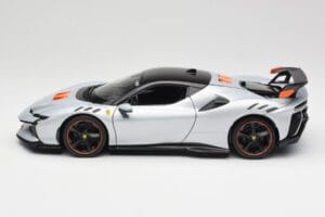 Ferrari SF90 XX Stradale Arctic White Bburago 1:18 18-16020W Métal Moulé — image 4 sur 8