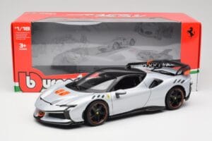 Ferrari SF90 XX Stradale Arctic White Bburago 1:18 18-16020W Métal Moulé — image 8 sur 8