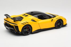 Ferrari SF90 XX Stradale Giallo Modena Bburago 1:18 18-16020Y Métal Moulé — image 3 sur 8