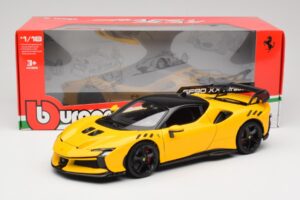 Ferrari SF90 XX Stradale Giallo Modena Bburago 1:18 18-16020Y Métal Moulé — image 8 sur 8