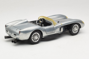 Ferrari Testa Rossa Chrome Silver Hot Wheels 1:18 25737 Métal Moulé — image 3 sur 8