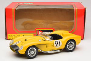 Ferrari 250 Testa Rossa #91 Jaune Edition Limitée Bburago 1:18 3007-Y1 Métal Moulé — image 8 sur 8