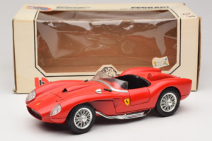 Ferrari 250 Testa Rossa Rouge Bburago 1:18 3007-P2 Métal Moulé — image 8 sur 8