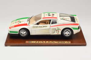 Ferrari Testarossa Italia 90 Blanc Bburago 1:18 3059-W1 Métal Moulé