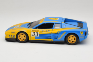 Ferrari Testarossa Bburago 1:18 7019 Métal Moulé — image 4 sur 8