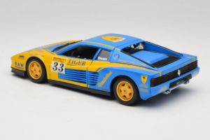 Ferrari Testarossa Bburago 1:18 7019 Métal Moulé — image 7 sur 8