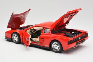 Ferrari Testarossa Rouge Bburago 1:18 3019 Métal Moulé — image 5 sur 8