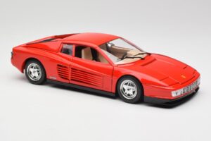 Ferrari Testarossa Rouge Bburago 1:18 3019 Métal Moulé — image 6 sur 8