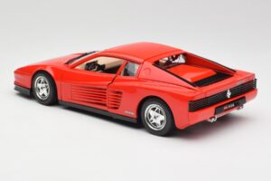 Ferrari Testarossa Rouge Bburago 1:18 3019 Métal Moulé — image 7 sur 8