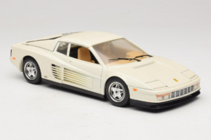 Ferrari Testarossa Blanc Bburago 1:18 3019-W1 Métal Moulé — image 6 sur 8