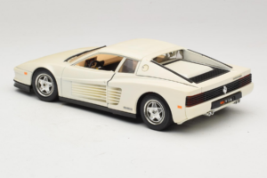 Ferrari Testarossa Blanc Bburago 1:18 3019-W1 Métal Moulé — image 7 sur 8