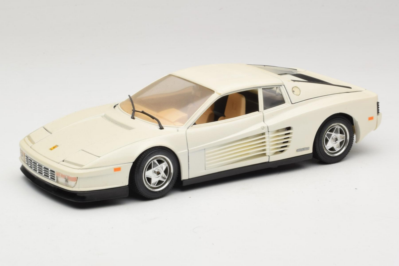 Ferrari Testarossa Blanc Bburago 1:18 3019-W1 Métal Moulé