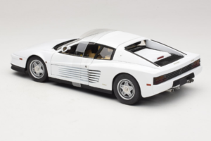 Ferrari Testarossa Blanc Miami Vice Hot Wheels 1:18 P9904 Métal Moulé — image 5 sur 6