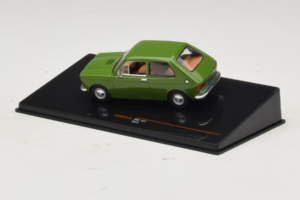 Fiat 127 Vert IXO 1:43 CLC607N Métal Moulé — image 3 sur 4