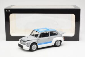 Fiat Abarth 1000 TCR Gris Mat Bandes Bleues AUTOart 1:18 72642 Métal Moulé — image 8 sur 8