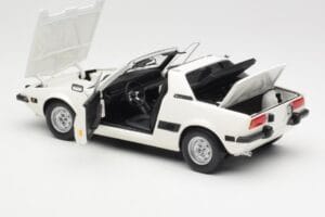 Fiat X1/9 Blanc Minichamps 1:18 100121685 Métal Moulé — image 5 sur 8