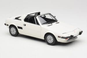 Fiat X1/9 Blanc Minichamps 1:18 100121685 Métal Moulé — image 6 sur 8