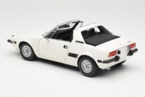 Fiat X1/9 Blanc Minichamps 1:18 100121685 Métal Moulé — image 7 sur 8