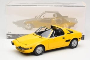 Fiat X1/9 Jaune Minichamps 1:18 100121664 Métal Moulé — image 8 sur 8