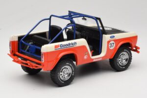 Ford Bronco Baja #37 1966 GreenLight 1:18 19037 Métal Moulé — image 2 sur 6