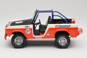 Ford Bronco Baja #37 1966 GreenLight 1:18 19037 Métal Moulé — image 3 sur 6