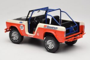 Ford Bronco Baja #37 1966 GreenLight 1:18 19037 Métal Moulé — image 5 sur 6