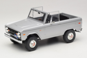 Ford Bronco Speed Movie GreenLight 1:18 19074 Métal Moulé — image 2 sur 7